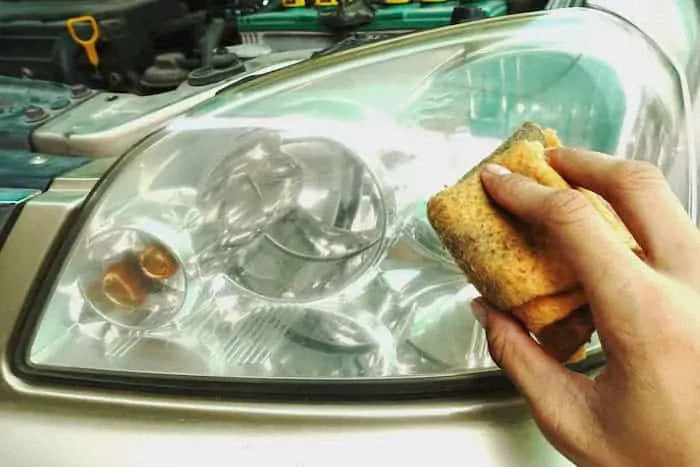 Leštenie Svetlometov Octom: Je To Vôbec Možné?