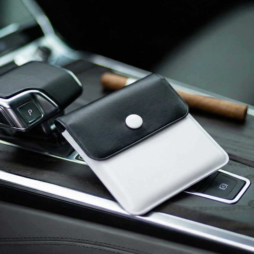 Prenosný ohňovzdorný vreckový popolník